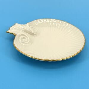 LENOX IVORY COLORED SHELL DISH 24K GOLD TRIM DISCONTINUED CANDY DISH Vintage